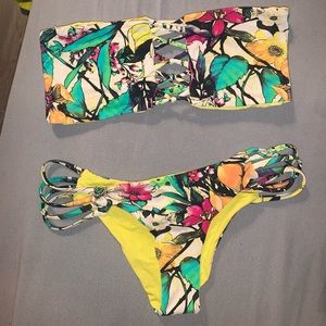 San Lorenzo Bikini Yellow Floral Print Size Small